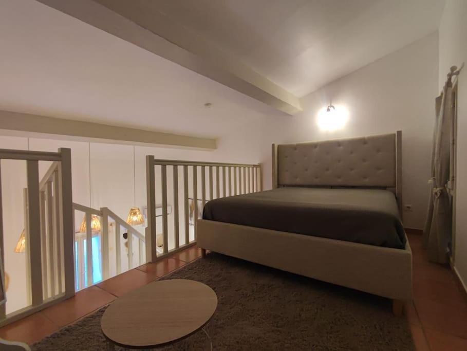 Appartement Cosy 2/4 Personnes La Roquebrussanne Exterior foto